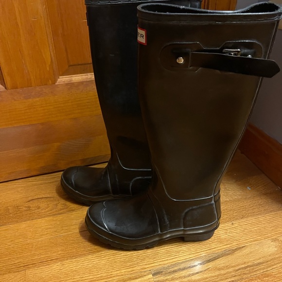 Hunter Women's Original Tall Gloss Rain Boots (size 6) - Picture 5 of 5
